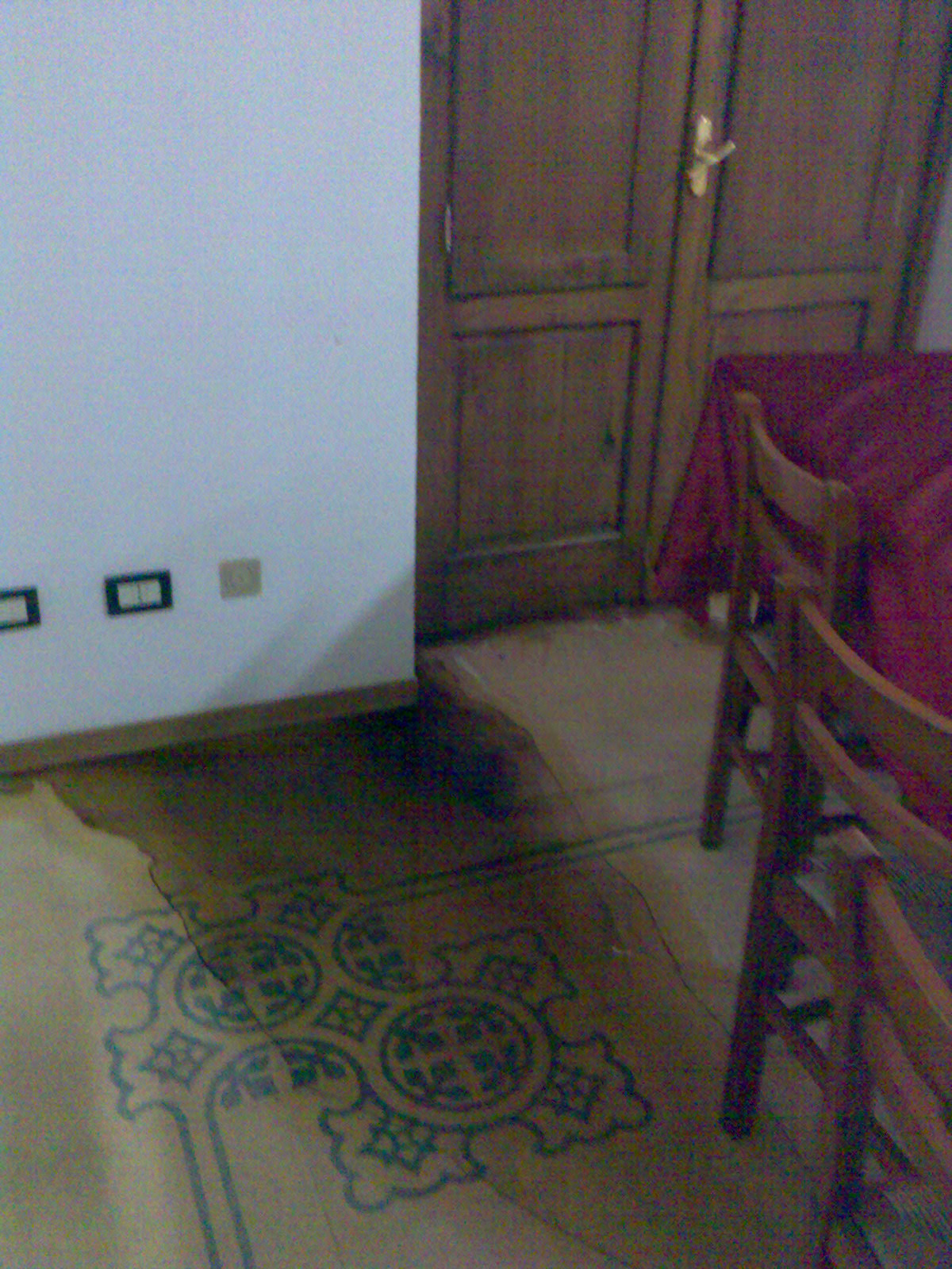 Ex Casa del Fascio - macchia acqua.jpg